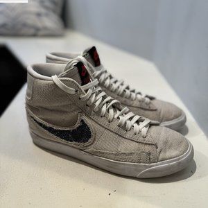 Stranger Things Nike Blazers